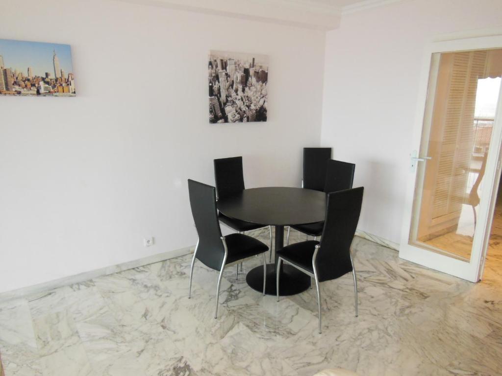 2, 3 And 4 Bedroom Sea View Forville Apartments 5 Mins From The Palais Cannes Rum bild