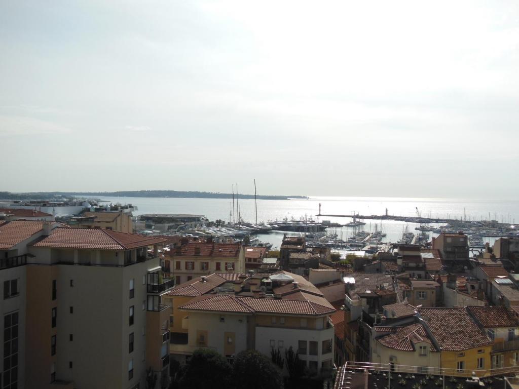 2, 3 And 4 Bedroom Sea View Forville Apartments 5 Mins From The Palais Cannes Rum bild