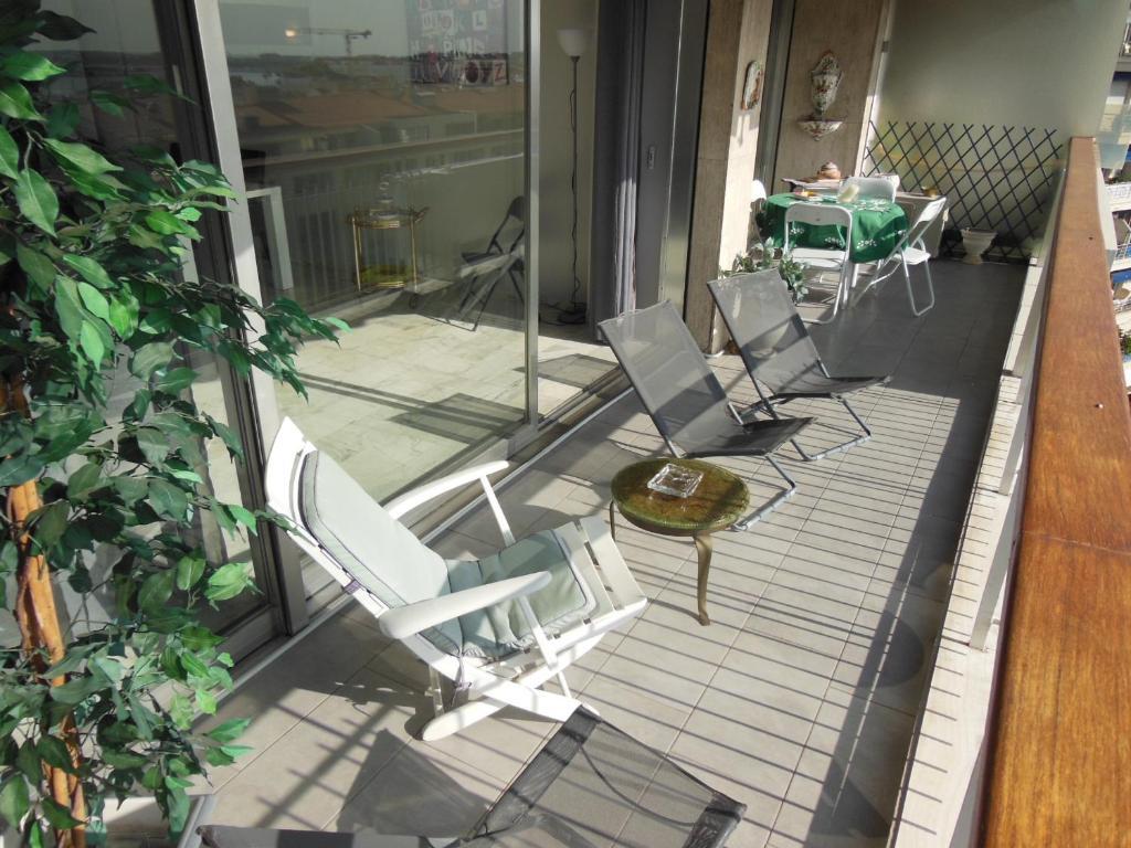 2, 3 And 4 Bedroom Sea View Forville Apartments 5 Mins From The Palais Cannes Rum bild
